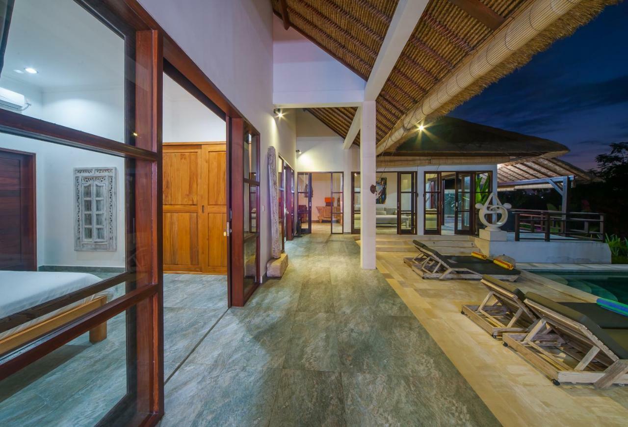 Villa Michiko Uluwatu Екстериор снимка